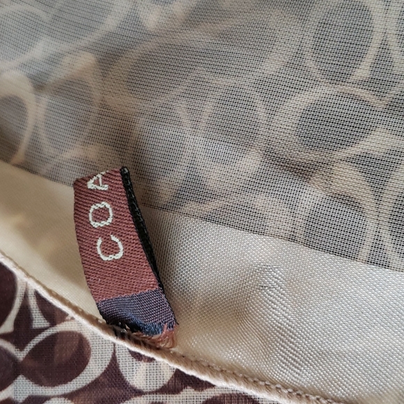 Coach - Picture 3 of 8